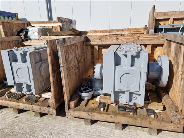 Unused Thyssenkrupp Drs 1000x2000 Dbl. Rollsizer And Ws 14/20 Dbl. Roll Crusher)